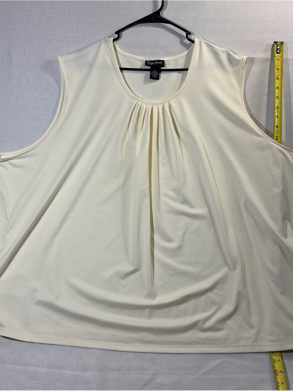 Maggie Barnes Women’s 5X 34/36W Pleated Ivory Blouse Sleeveless Tunic Tank